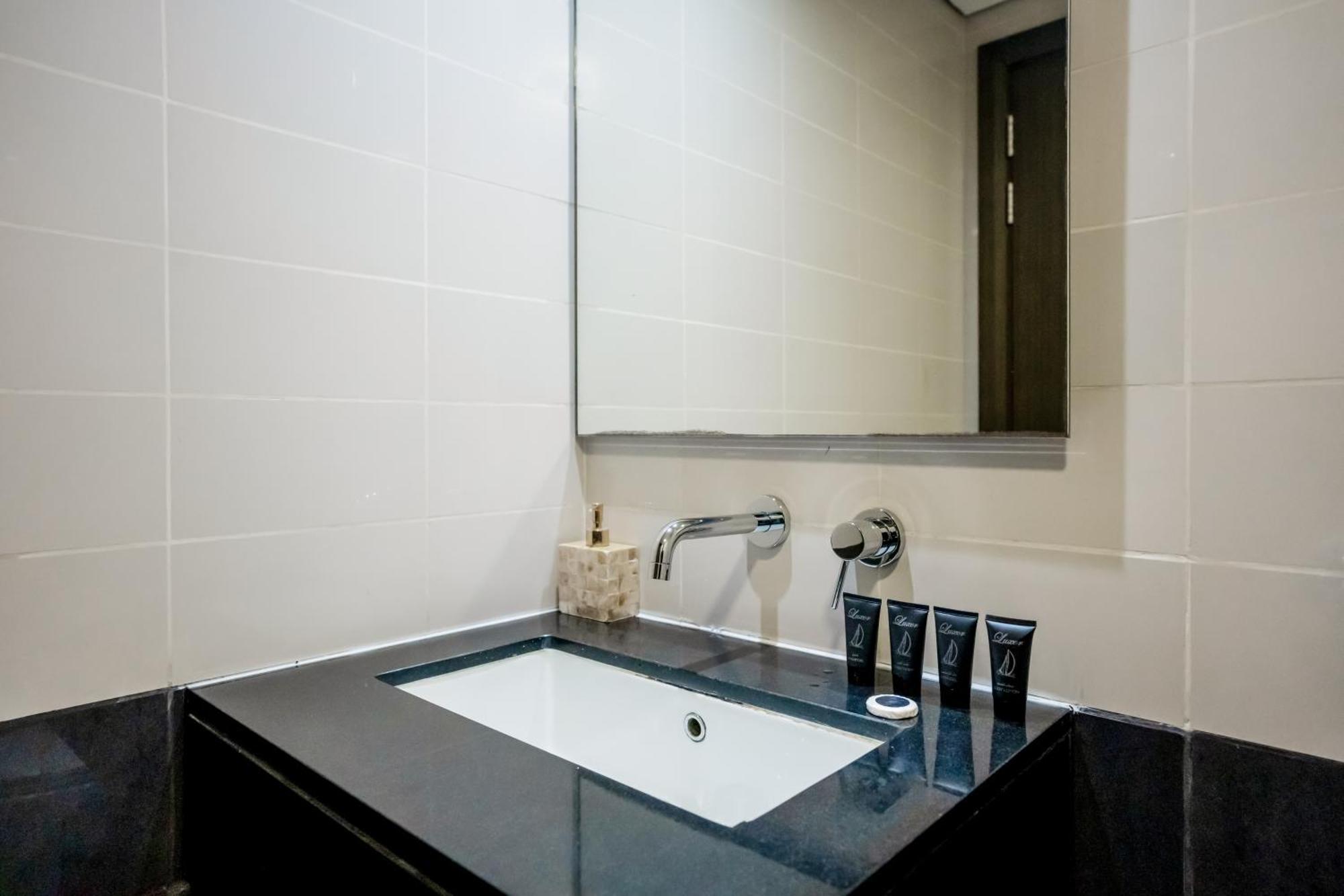Vacay Lettings - Loft Downtown Dubai Villa Luaran gambar